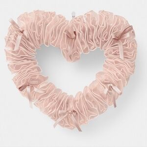 Heart Wreath Blush Threshold